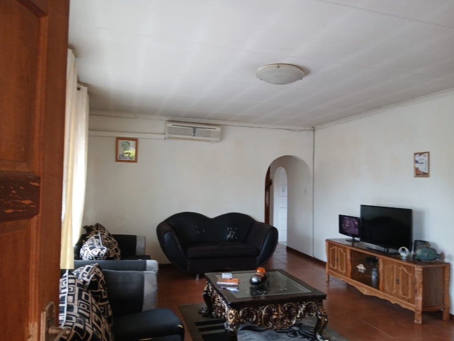 3 Bedroom Property for Sale in Rustenburg Central North West